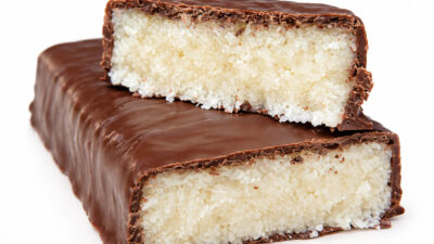 Turrón de Coco con Almendra bañado al Chocolate